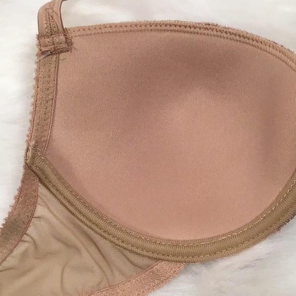 36A nude - Picture 5 of 6